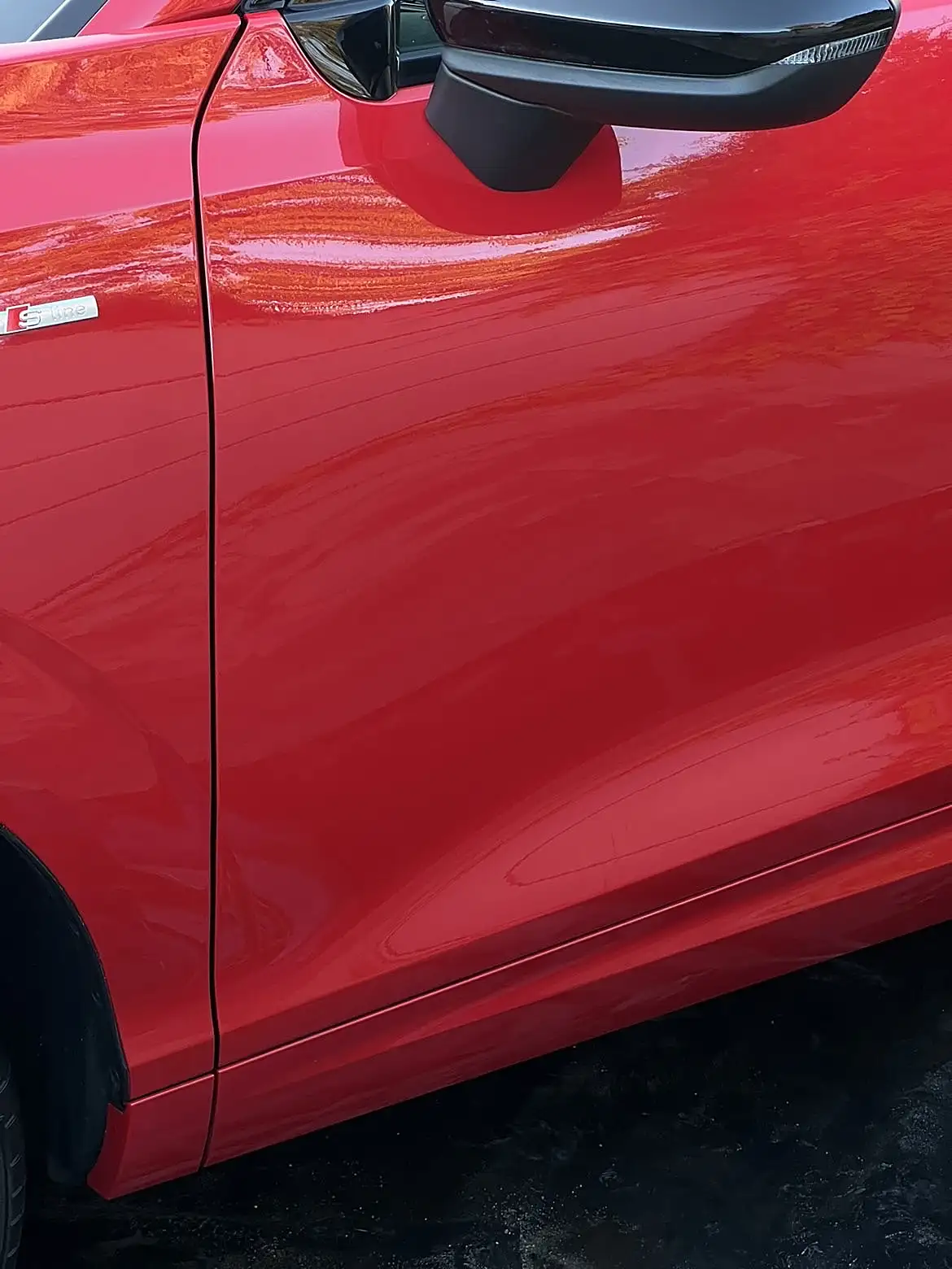Audi Q3 — bok auta po detailingu R&O Mobile Detailing