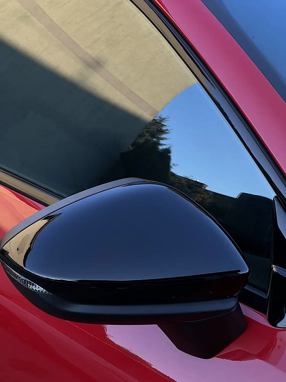 Audi Q3 — lusterko po detailingu R&O Mobile Detailing
