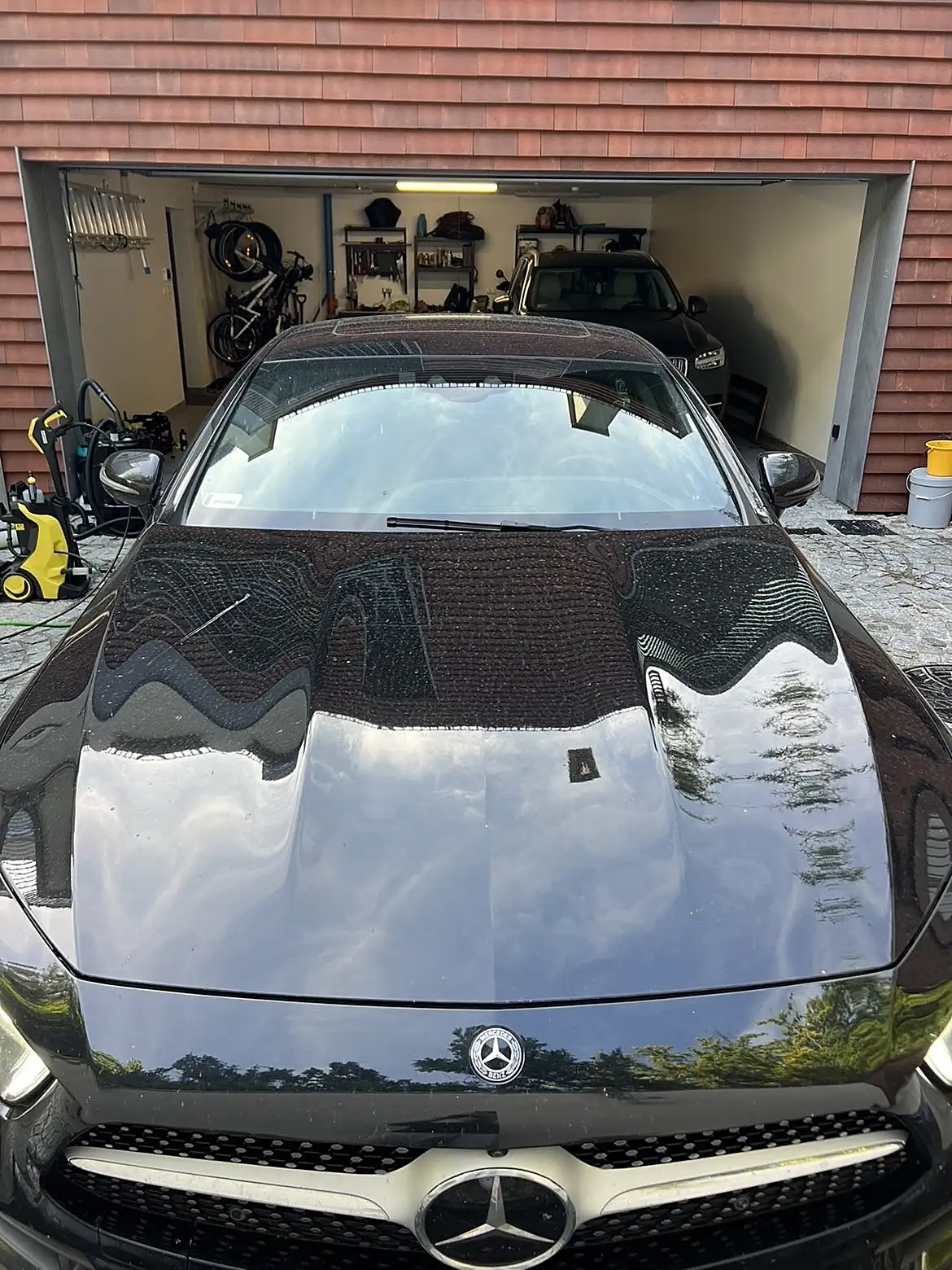 Mercedes CLS — przód auta przed detailingiem
