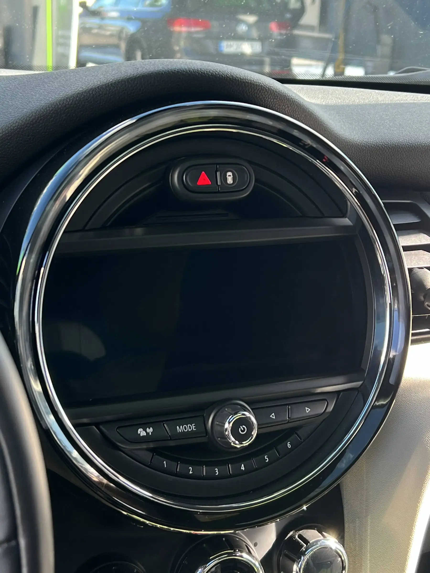 MINI Cooper S — wnętrze po detailingu R&O Mobile Detailing